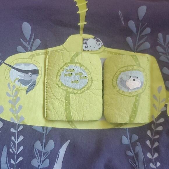 Tommy Bahama Submarine Tee, size 3T - Picture 5 of 7